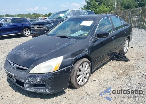 2006 Honda Accord 3.0 Ex from USA, damaged, VIN 1HGCM66566A004260